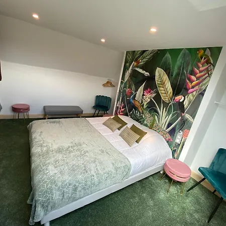 St Vincent Et Diligence 35pers : Jacuzzi, Salle De Jeux