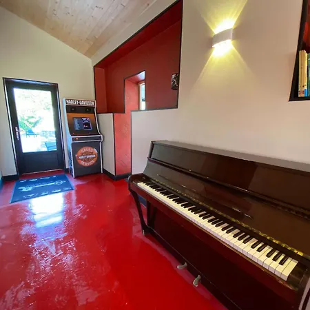 St Vincent Et Diligence 35pers : Jacuzzi, Salle De Jeux Hébergement de vacances *