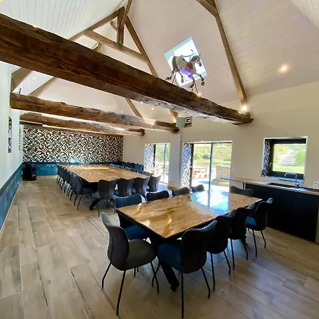 St Vincent Et Diligence 35pers : Jacuzzi, Salle De Jeux *