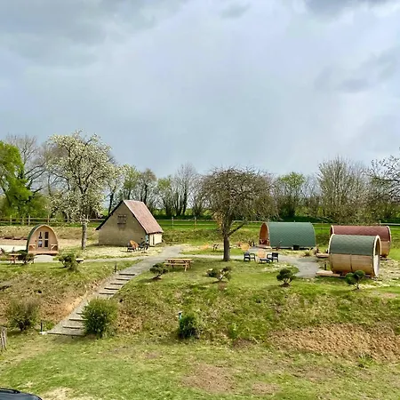 St Vincent Et Diligence 35pers : Jacuzzi, Salle De Jeux *