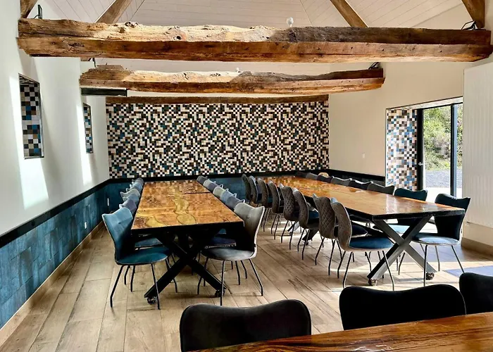 St Vincent Et Diligence 35pers : Jacuzzi, Salle De Jeux Hébergement de vacances *