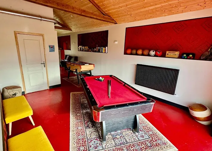 St Vincent Et Diligence 35pers : Jacuzzi, Salle De Jeux Hébergement de vacances